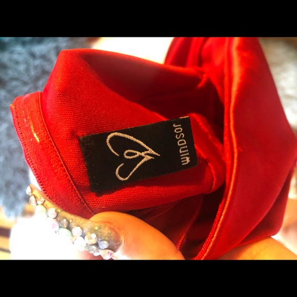 Windsor Red high Slit dress - Picture 3 of 4